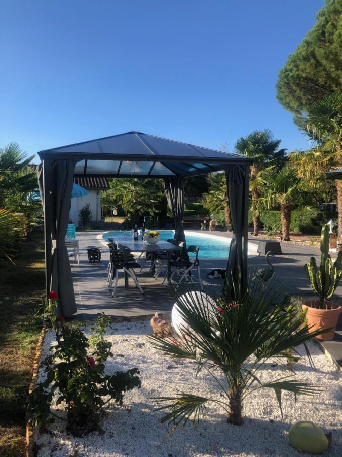Villa Bergerac Avec Piscine Экстерьер фото