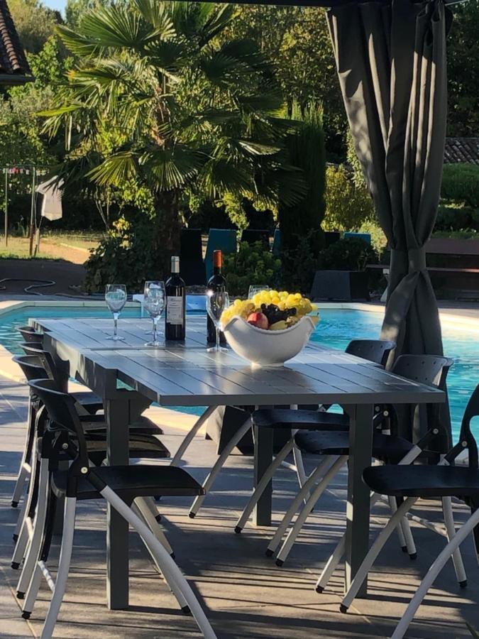 Villa Bergerac Avec Piscine Экстерьер фото